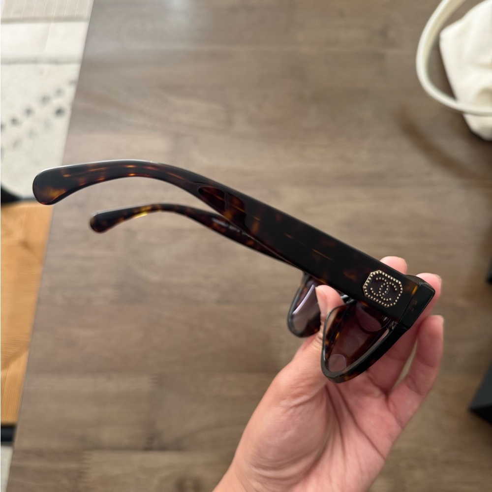 Chanel Oversized Cat Eye Sunglasses - Picture 10 of 14